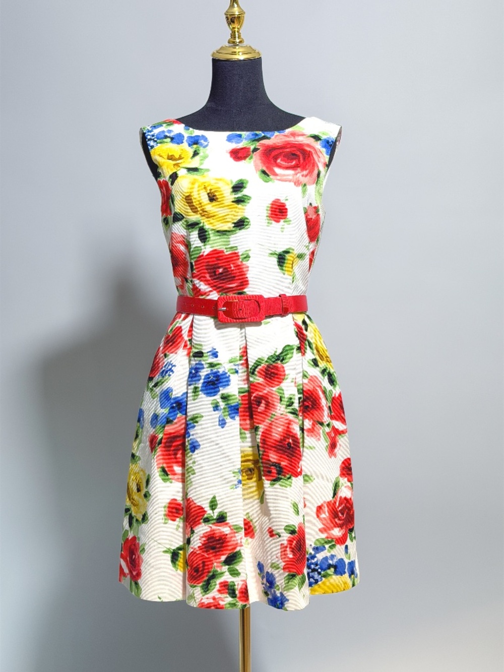 Tahari Floral Fit‑and‑Flare Dress — Size 4
